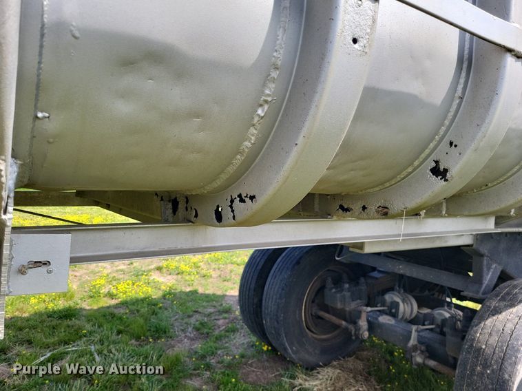 image for item DO3653 1977 Fruehauf DC5-M2-33 end dump trailer