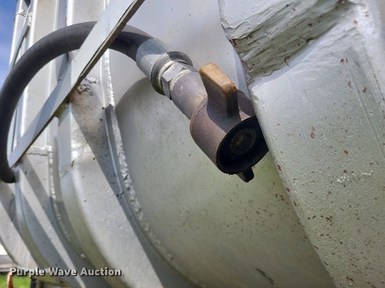 image for item DO3653 1977 Fruehauf DC5-M2-33 end dump trailer