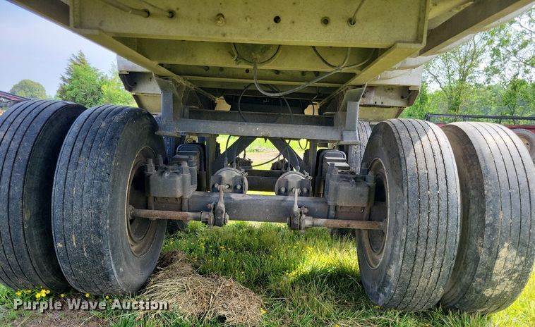 image for item DO3653 1977 Fruehauf DC5-M2-33 end dump trailer