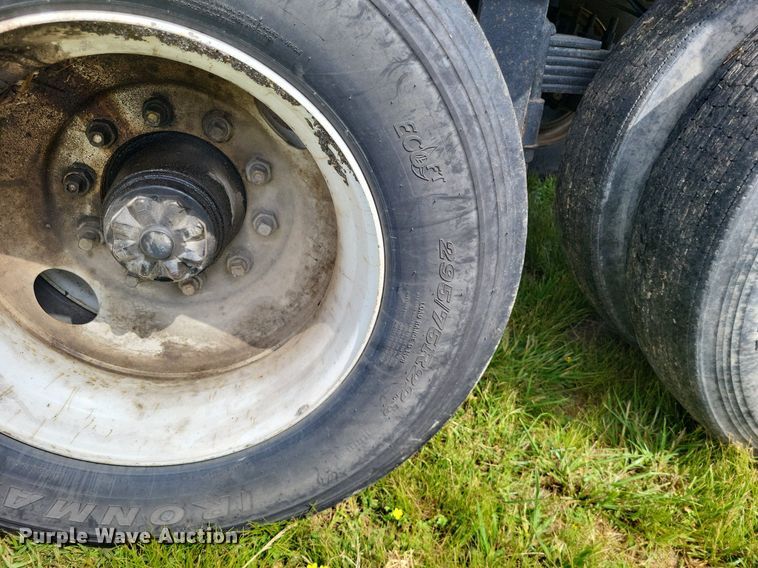 image for item DO3653 1977 Fruehauf DC5-M2-33 end dump trailer