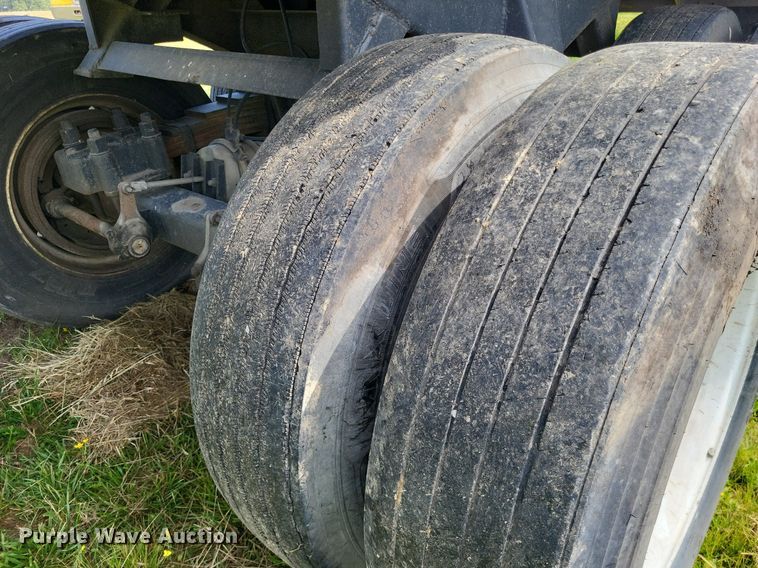 image for item DO3653 1977 Fruehauf DC5-M2-33 end dump trailer