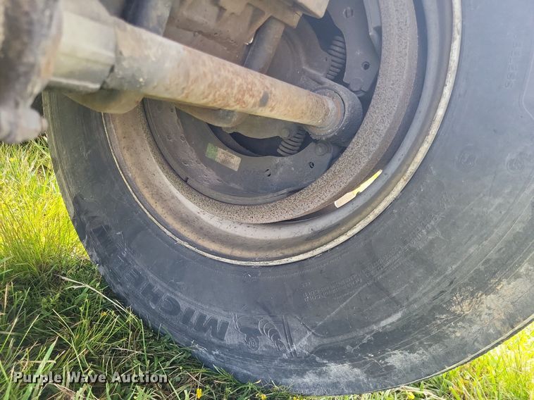 image for item DO3653 1977 Fruehauf DC5-M2-33 end dump trailer