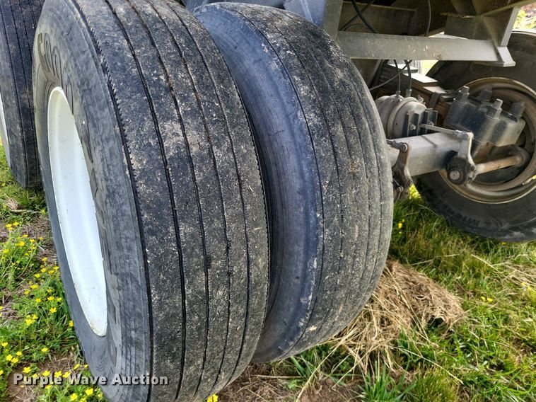 image for item DO3653 1977 Fruehauf DC5-M2-33 end dump trailer