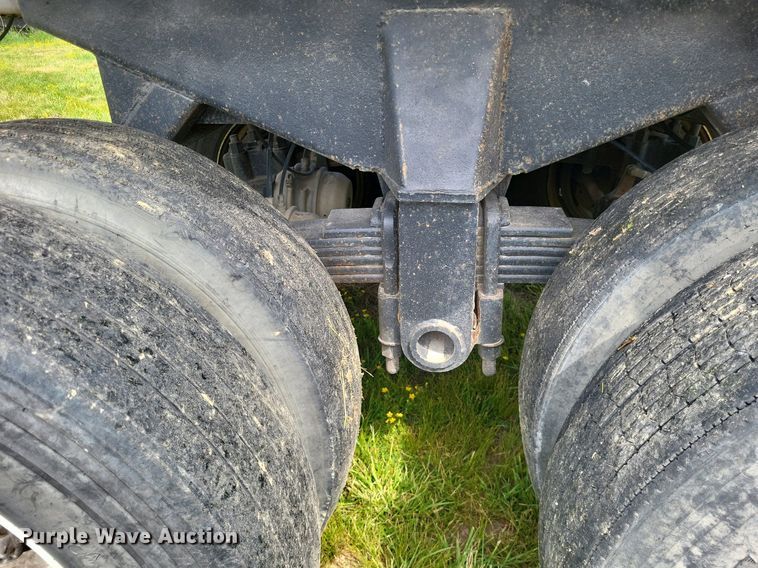 image for item DO3653 1977 Fruehauf DC5-M2-33 end dump trailer