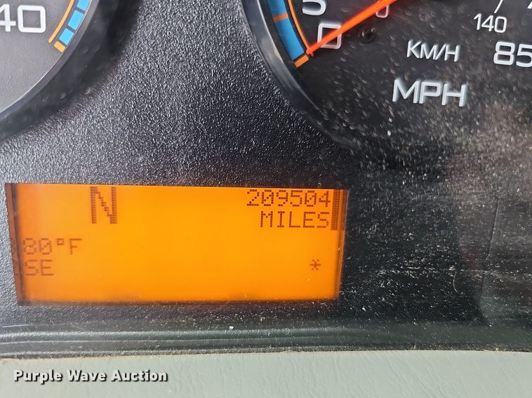 image for item DO4382 2013 International DuraStar 4300  truck cab and chassis