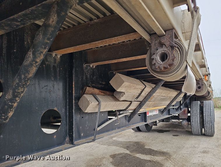 image for item DO4383 2006 Transcraft Eagle IIN W2  flatbed trailer