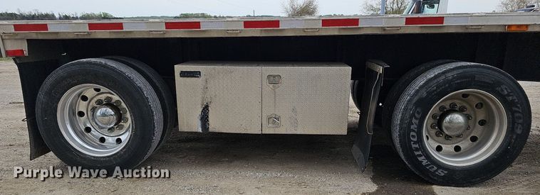 image for item DO4383 2006 Transcraft Eagle IIN W2  flatbed trailer