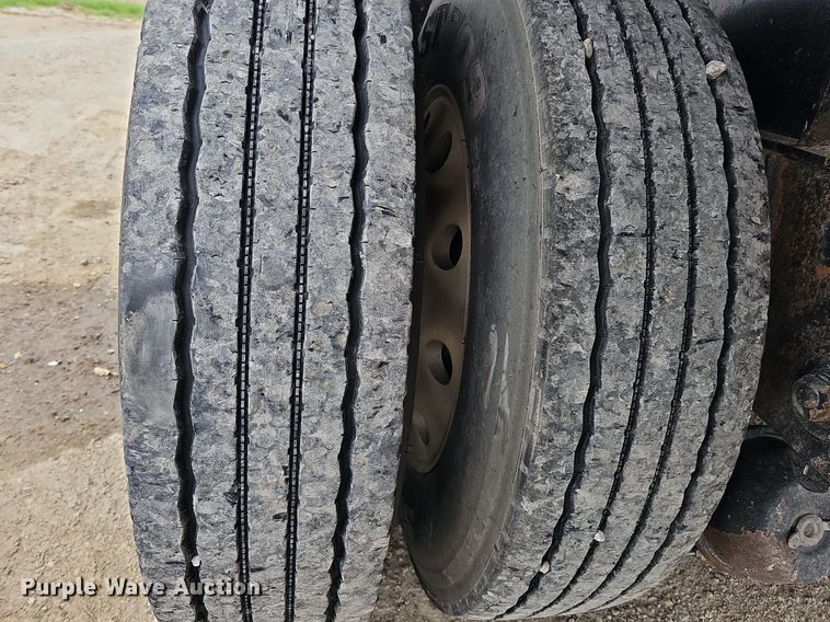 image for item DO4383 2006 Transcraft Eagle IIN W2  flatbed trailer