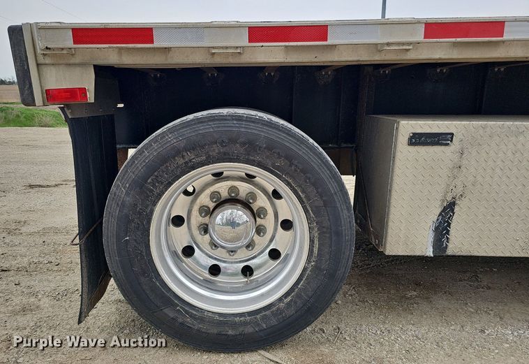 image for item DO4383 2006 Transcraft Eagle IIN W2  flatbed trailer