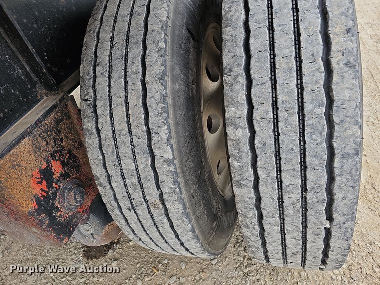 image for item DO4383 2006 Transcraft Eagle IIN W2  flatbed trailer