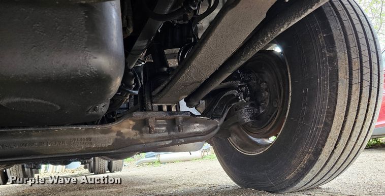 image for item DO4394 2012 Peterbilt 587  semi truck