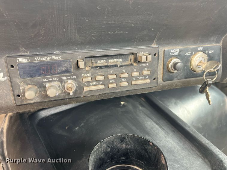 image for item DP0479 1996 Volvo WCA  semi truck