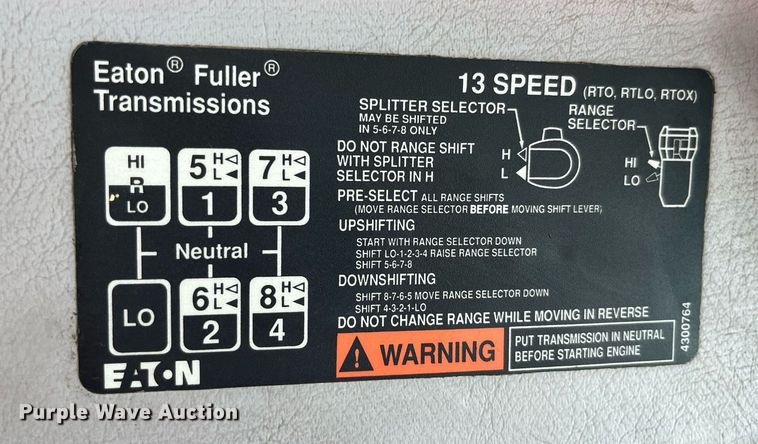 image for item DP0479 1996 Volvo WCA  semi truck