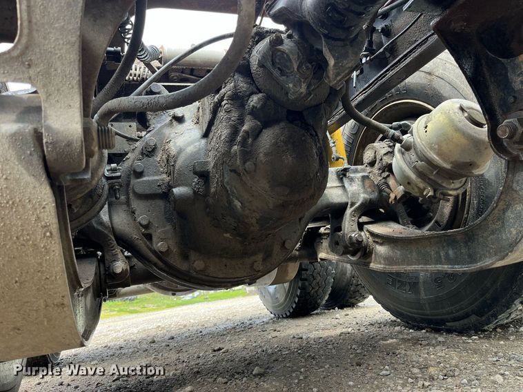 image for item DP0479 1996 Volvo WCA  semi truck