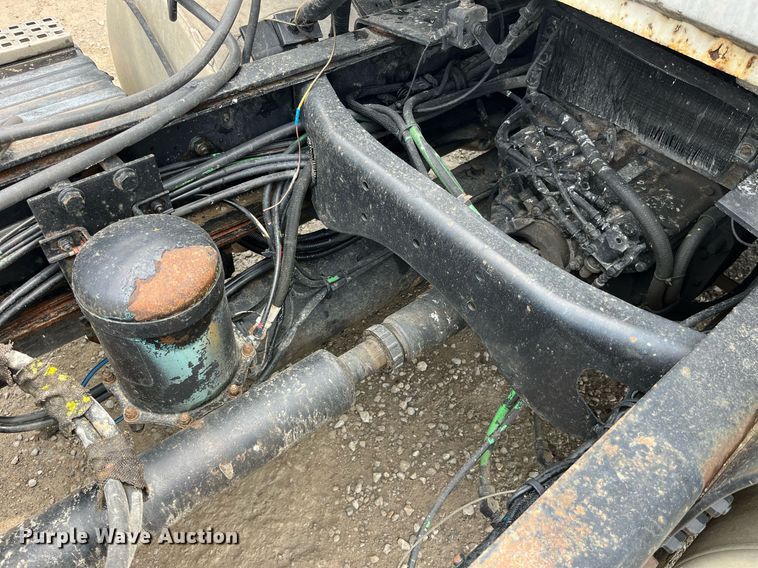 image for item DP0479 1996 Volvo WCA  semi truck