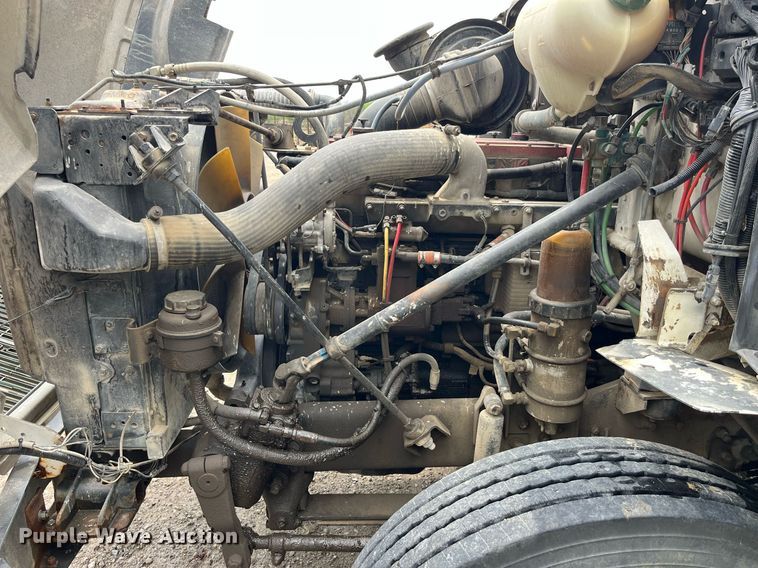 image for item DP0479 1996 Volvo WCA  semi truck