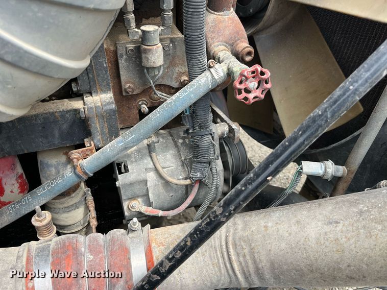 image for item DP0479 1996 Volvo WCA  semi truck