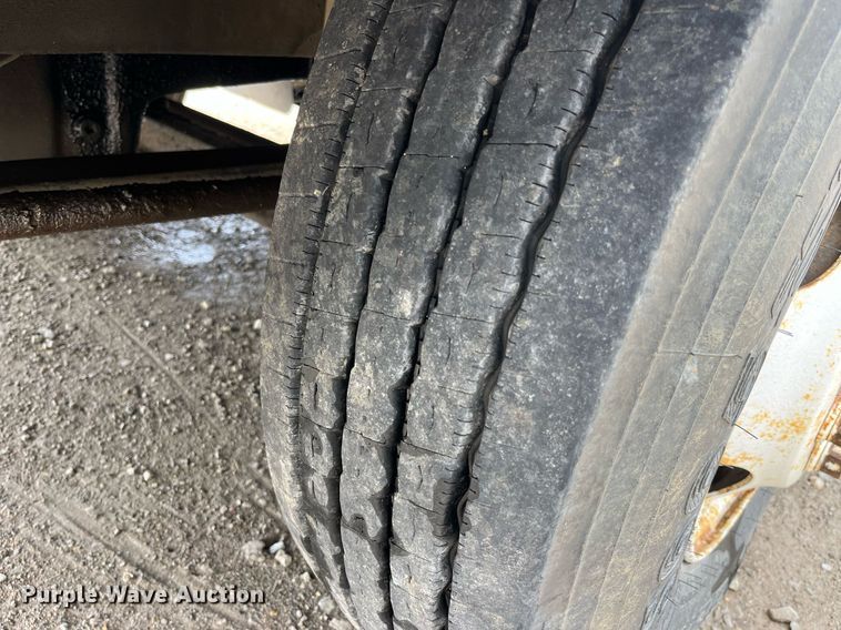 image for item DP0479 1996 Volvo WCA  semi truck