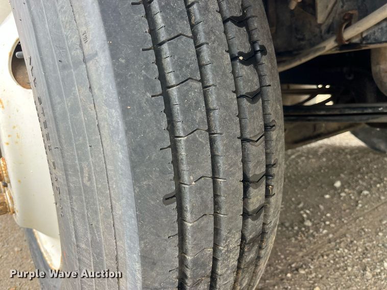 image for item DP0479 1996 Volvo WCA  semi truck