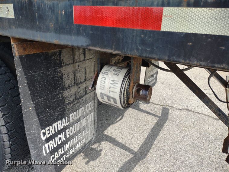 image for item DQ1715 1999 International 4700  dump flatbed truck