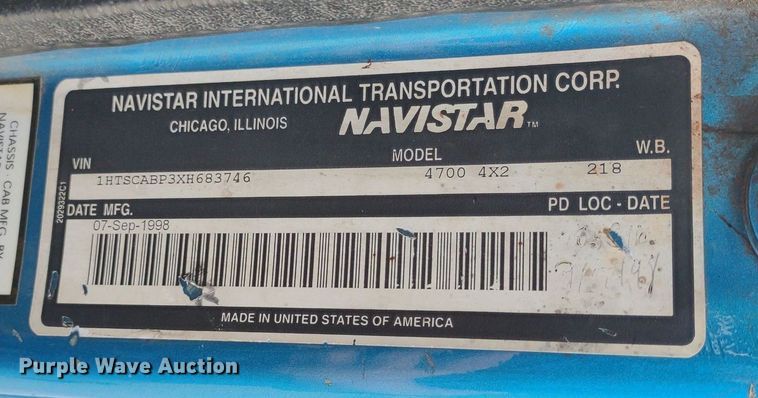 image for item DQ1715 1999 International 4700  dump flatbed truck