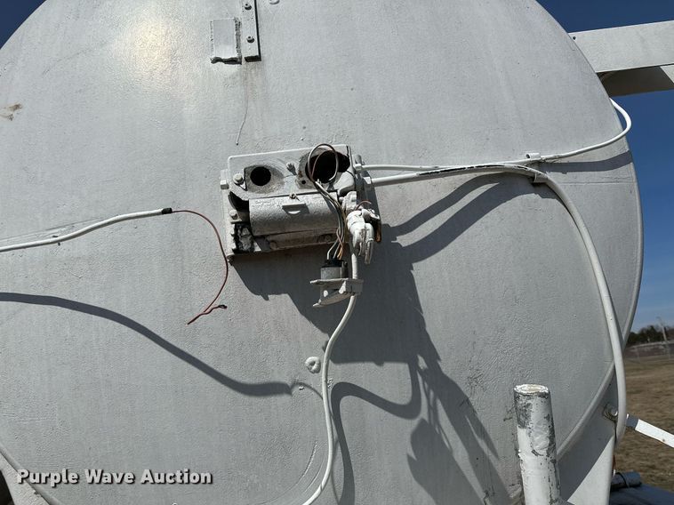 image for item DQ7310 1966 Butler  pneumatic dry bulk trailer