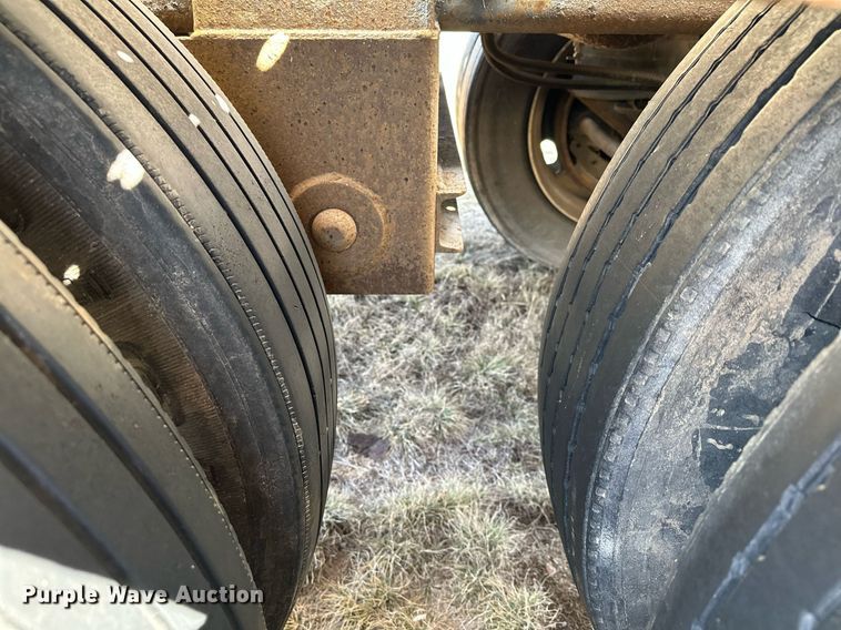 image for item DQ7310 1966 Butler  pneumatic dry bulk trailer