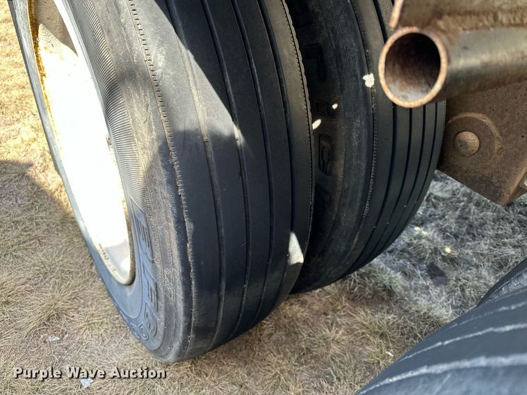 image for item DQ7310 1966 Butler  pneumatic dry bulk trailer