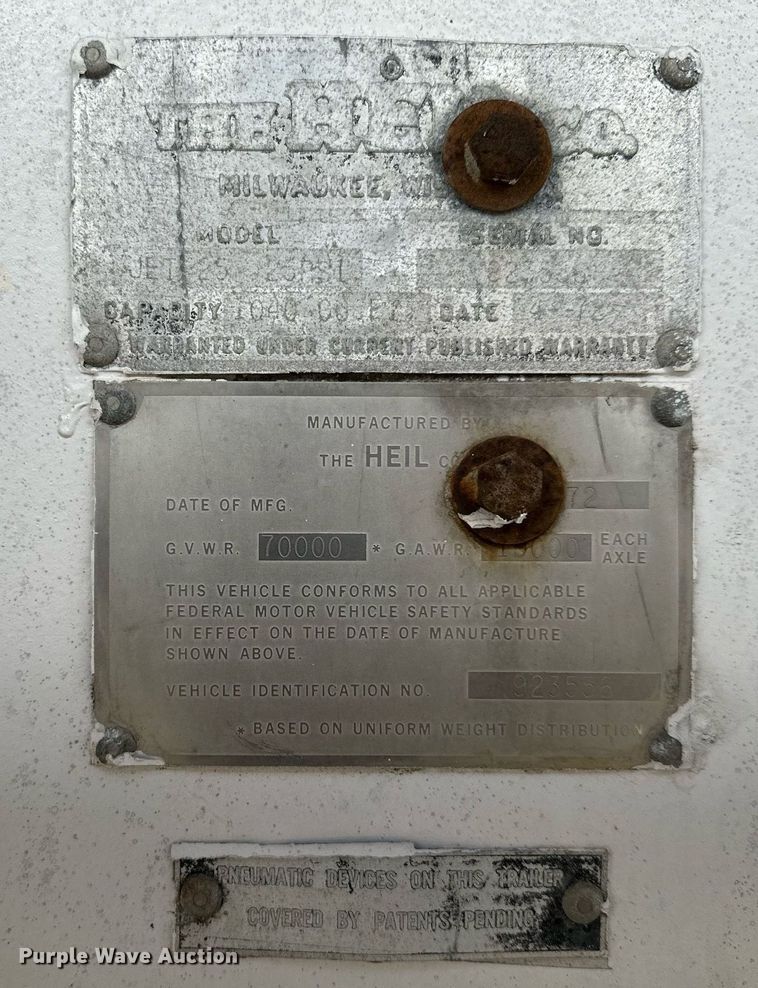 image for item DQ7312 1972 Heil  pneumatic dry bulk trailer