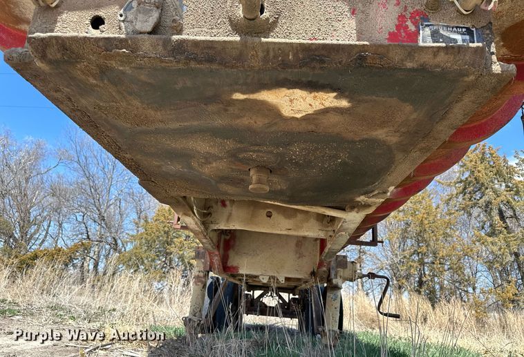 image for item DQ8717 1971 Fruehauf  dump trailer