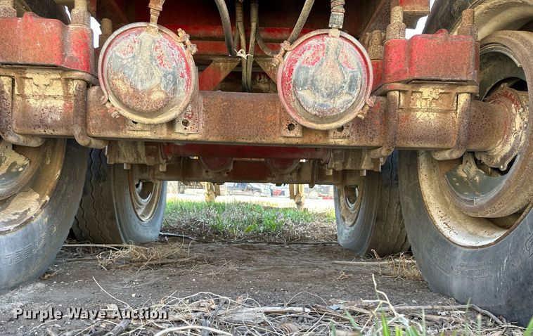 image for item DQ8717 1971 Fruehauf  dump trailer
