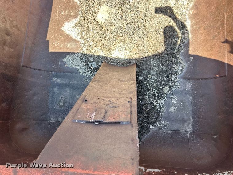 image for item DQ8717 1971 Fruehauf  dump trailer