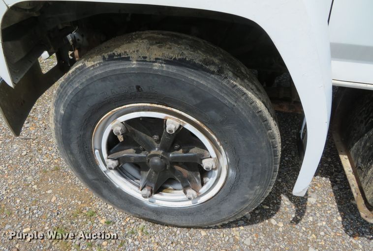 image for item DR0164 1987 Ford F700  dump truck