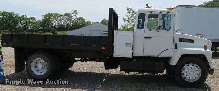 image for item DR0165 1997 Mack CS300P  dump truck
