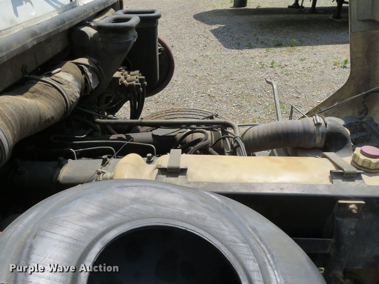 image for item DR0165 1997 Mack CS300P  dump truck