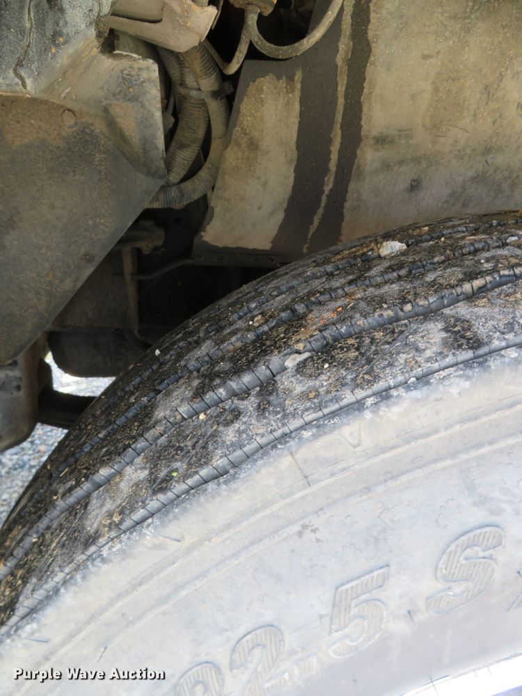 image for item DR0165 1997 Mack CS300P  dump truck