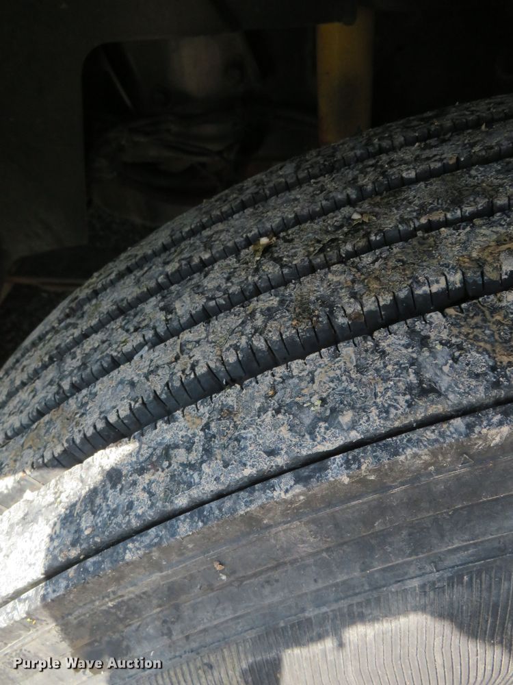 image for item DR0166 2012 International ProStar  semi truck