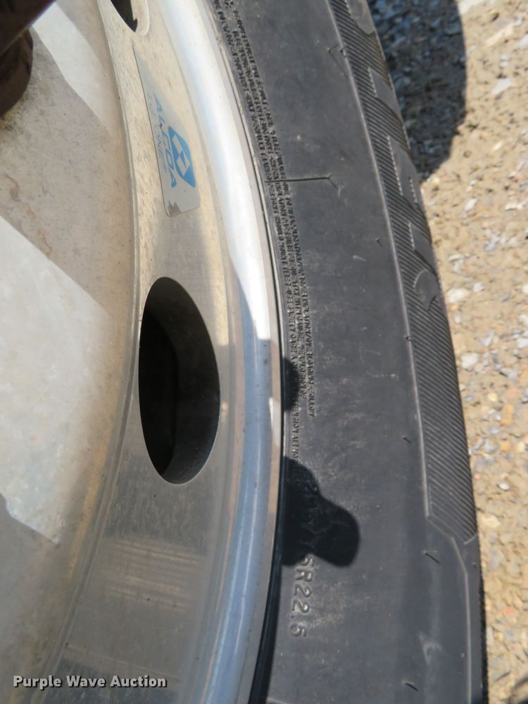 image for item DR0166 2012 International ProStar  semi truck