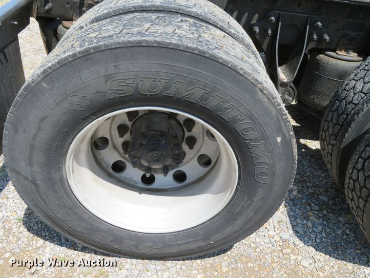 image for item DR0166 2012 International ProStar  semi truck