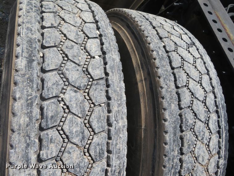 image for item DR0166 2012 International ProStar  semi truck