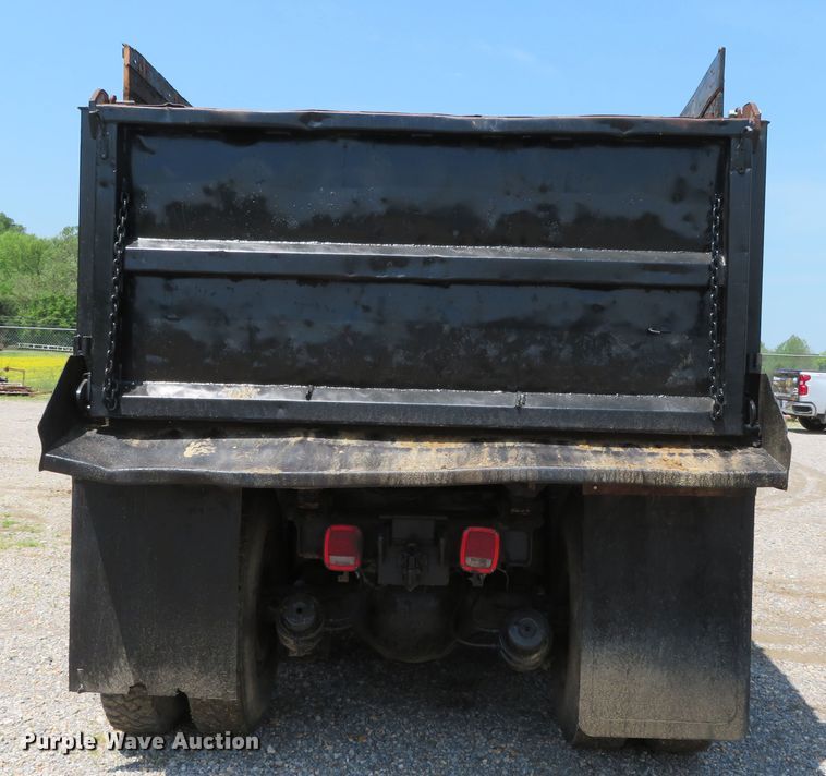 image for item DR0167 1977 Ford 900  dump truck