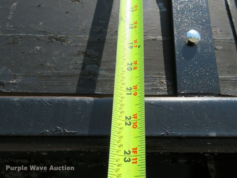 image for item DR0167 1977 Ford 900  dump truck