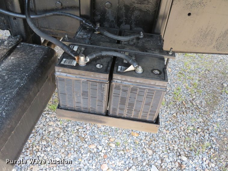 image for item DR0167 1977 Ford 900  dump truck