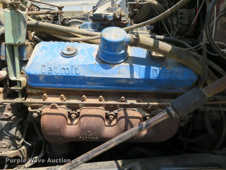 image for item DR0167 1977 Ford 900  dump truck