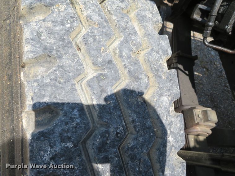 image for item DR0167 1977 Ford 900  dump truck