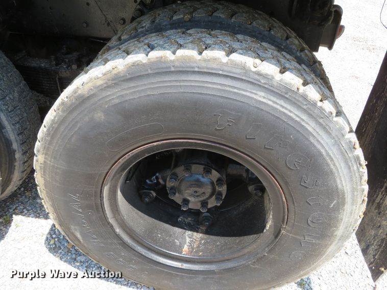 image for item DR0167 1977 Ford 900  dump truck