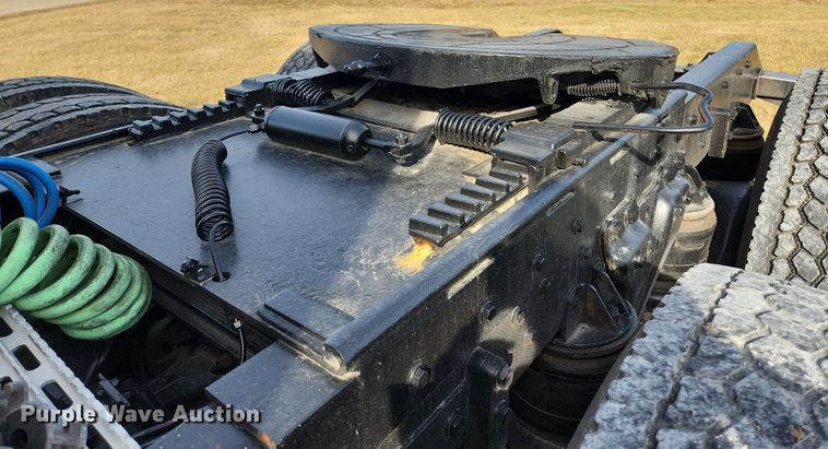 image for item EA9438 1984 Kenworth W900  semi truck