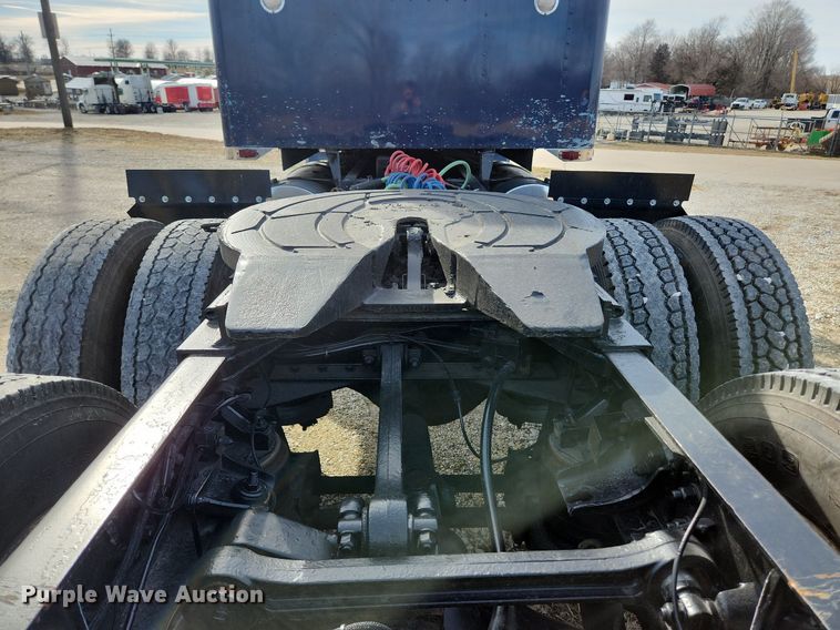 image for item EA9438 1984 Kenworth W900  semi truck