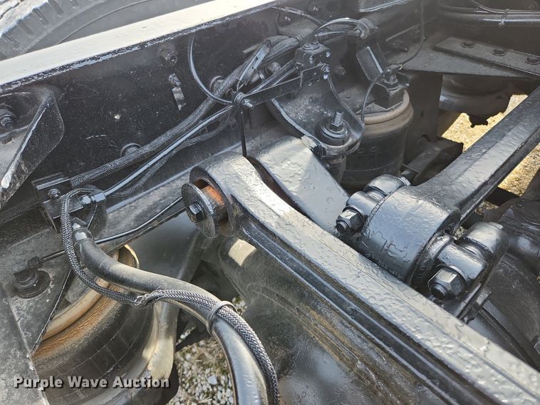 image for item EA9438 1984 Kenworth W900  semi truck