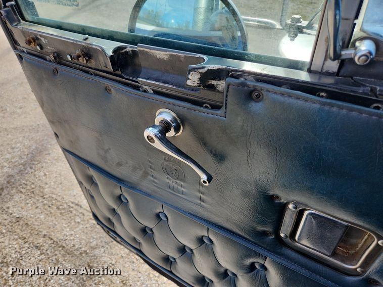 image for item EA9438 1984 Kenworth W900  semi truck